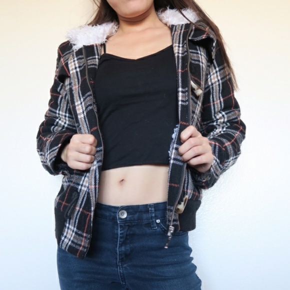 Juicy Couture Plaid Sherpa Jacket sz Small - Picture 5 of 5